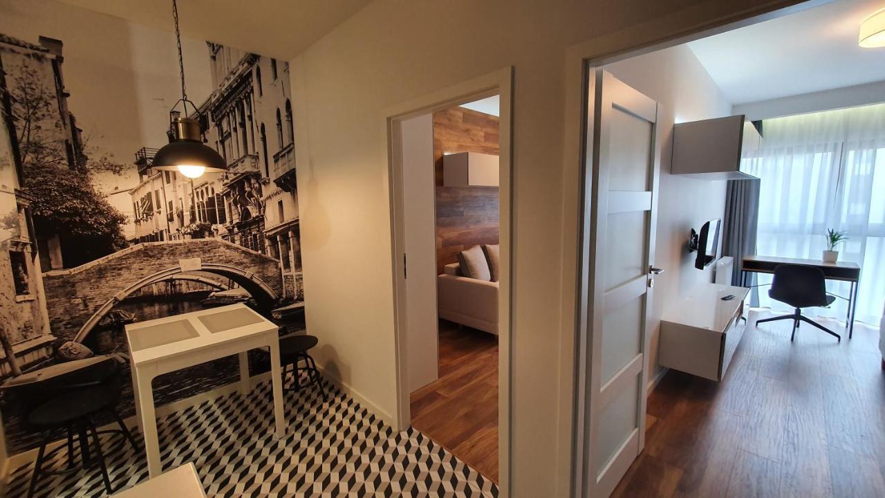 Zajezdnia Wrzeszcz Apartamenty Danzig Exterior foto