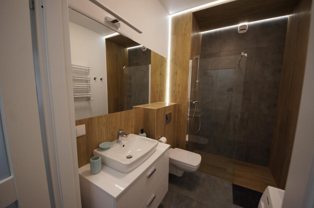 Zajezdnia Wrzeszcz Apartamenty Danzig Exterior foto