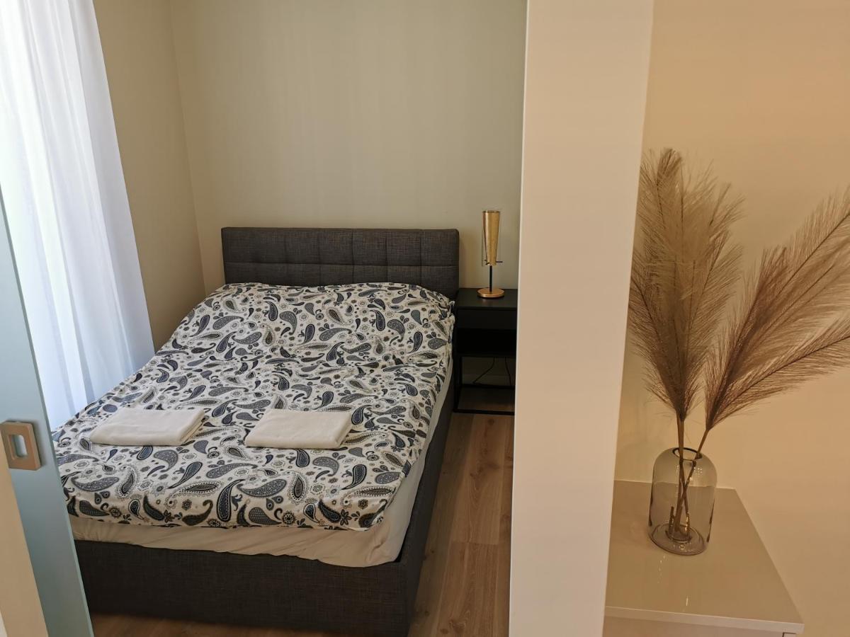 Zajezdnia Wrzeszcz Apartamenty Danzig Exterior foto