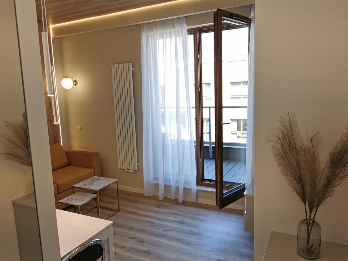 Zajezdnia Wrzeszcz Apartamenty Danzig Exterior foto