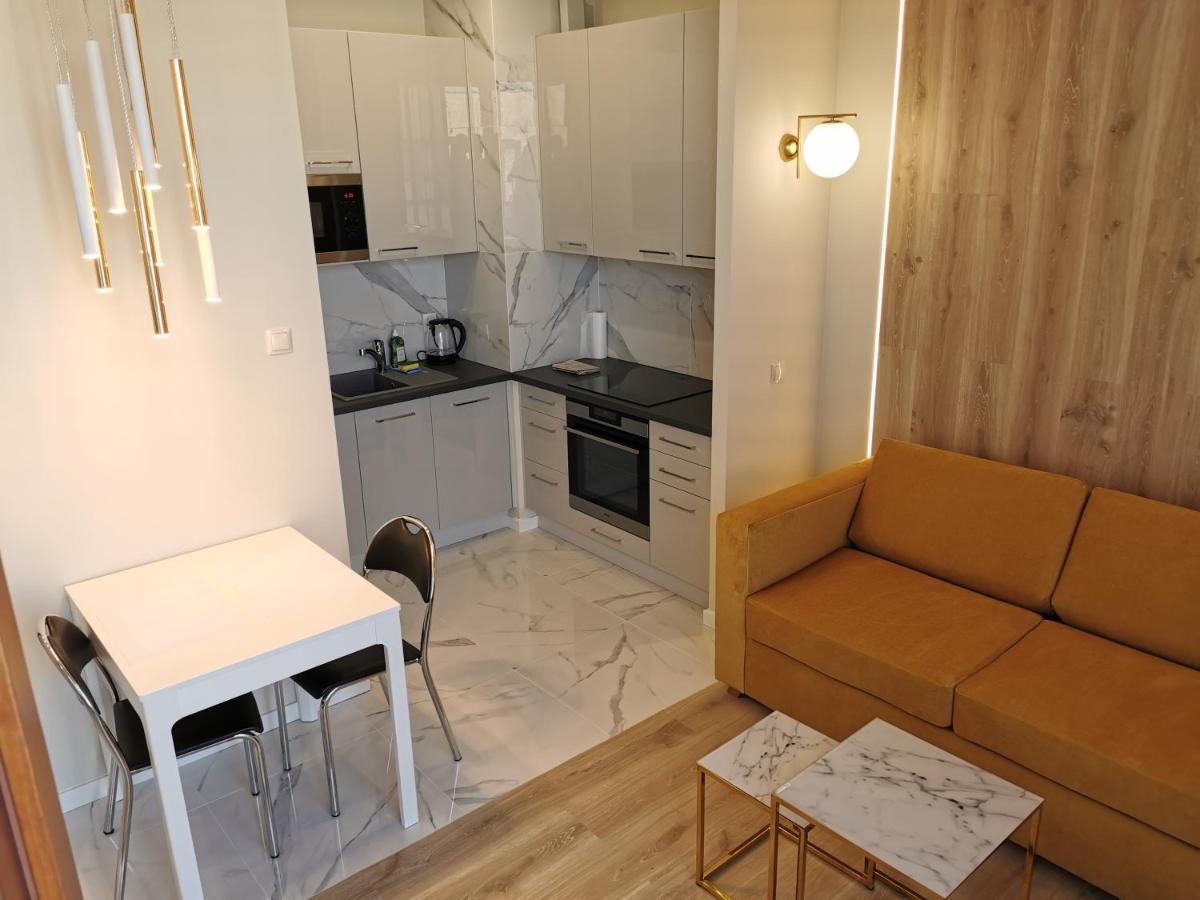 Zajezdnia Wrzeszcz Apartamenty Danzig Exterior foto